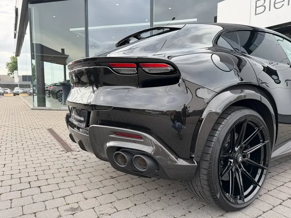 Ferrari Purosangue (2025) — foto 14 van 37