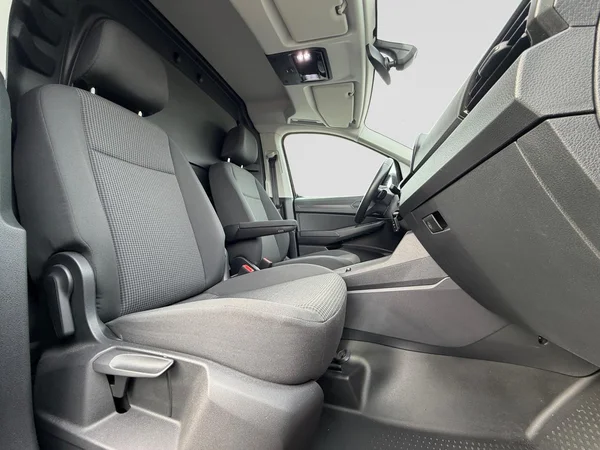 VOLKSWAGEN Caddy Cargo (2024) — foto 3 van 24