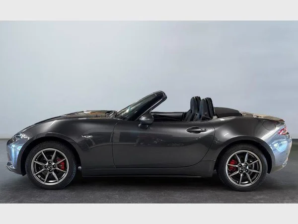 Mazda MX-5 (2023) — foto 23 van 25