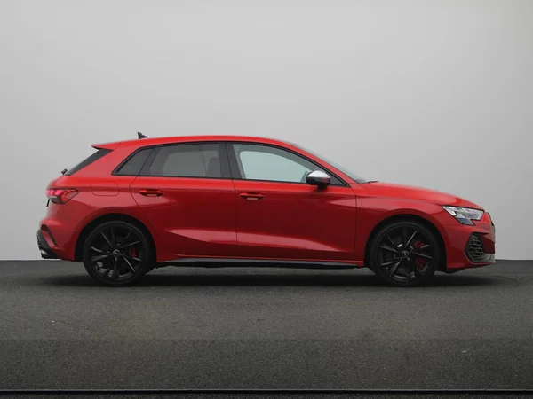 AUDI S3 Sportback (2025) — foto 22 van 24