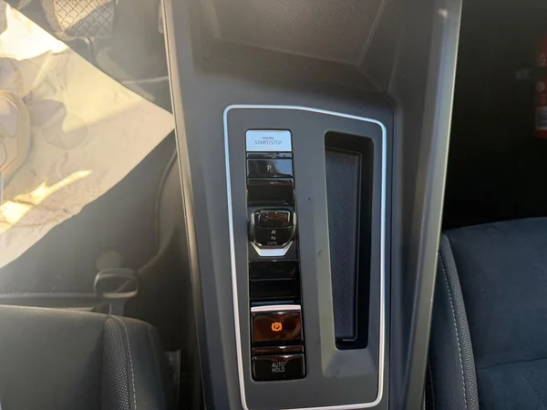 VOLKSWAGEN Golf VIII (2023) — foto 17 van 20