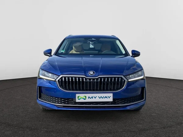 SKODA Superb Combi (2024) — foto 7 van 10