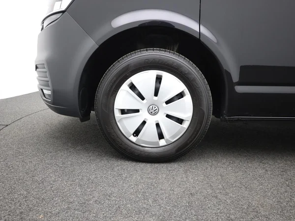 VOLKSWAGEN Transp T6.1 1400 Caravelle Swb (2024) — foto 10 van 18