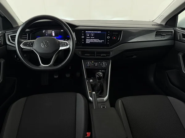 VOLKSWAGEN Taigo (2025) — foto 28 van 28