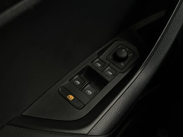 SKODA Karoq (2021) — foto 19 van 26