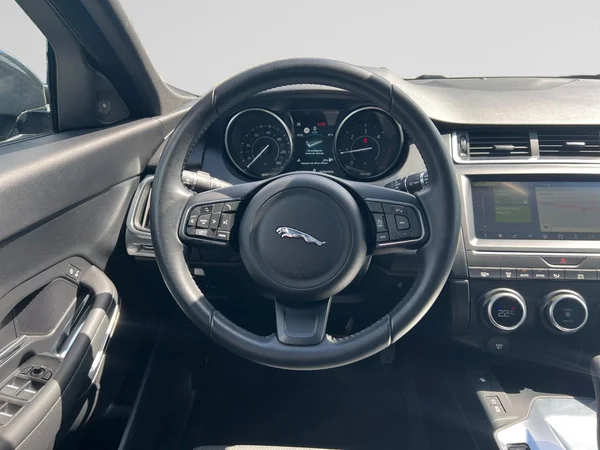 JAGUAR E-Pace Dsl (2019) — foto 16 van 18