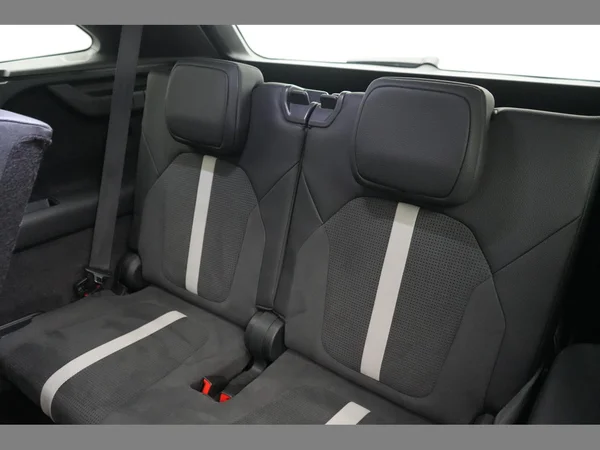 SKODA Kodiaq (2025) — foto 13 van 32
