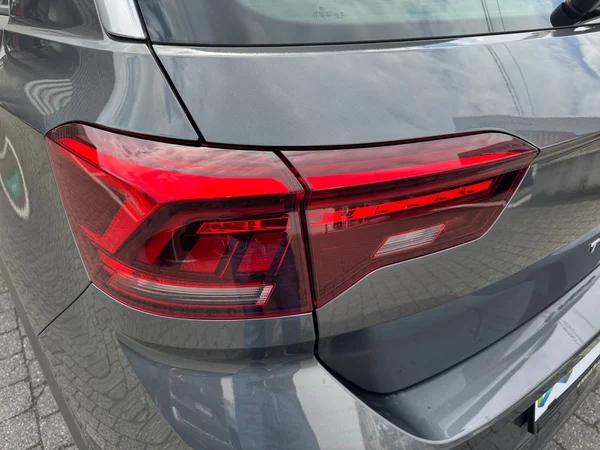 VOLKSWAGEN T-Roc (2022) — foto 16 van 24