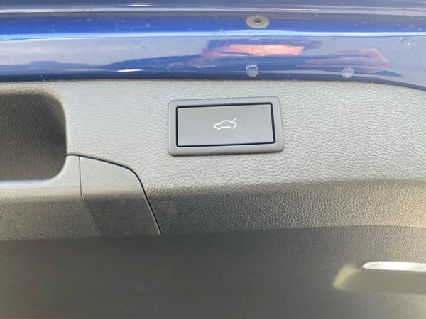 SKODA Superb Combi (2024) — foto 10 van 10