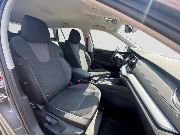 SKODA Octavia Combi (2025) — foto 4 van 21