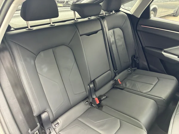 AUDI Q3 Sportback (2025) — foto 9 van 24