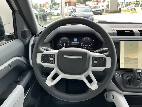 Land Rover Defender (2026) — foto 7 van 33