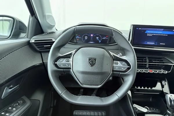 Peugeot 208 (2025) — foto 2 van 18