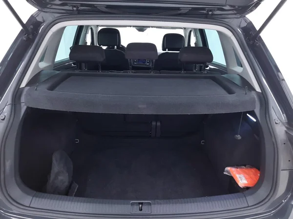 Volkswagen Tiguan (2023) — foto 8 van 37