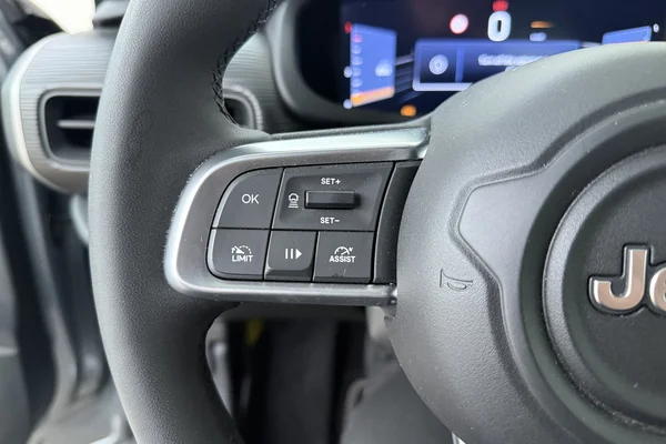 Jeep Avenger (2025) — foto 6 van 18