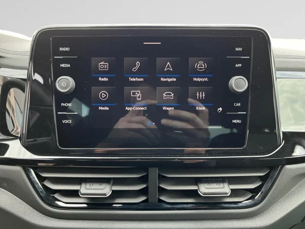 VOLKSWAGEN T-Roc (2025) — foto 3 van 20