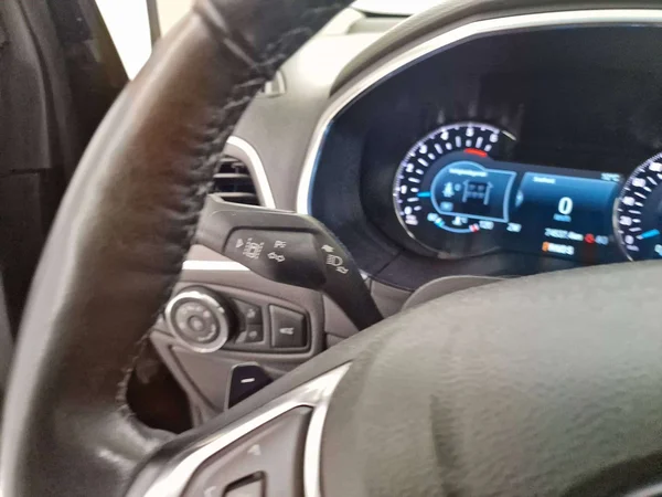 Ford Edge (2018) — foto 5 van 17