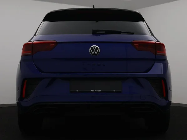VOLKSWAGEN T-Roc (2023) — foto 4 van 26