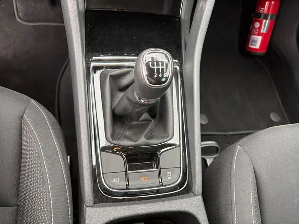 SKODA Karoq (2026) — foto 8 van 24