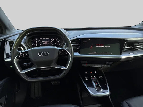 Audi Q4 Sportback e-tron (2025) — foto 5 van 18