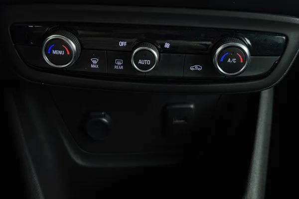 Opel Crossland (2023) — foto 5 van 29