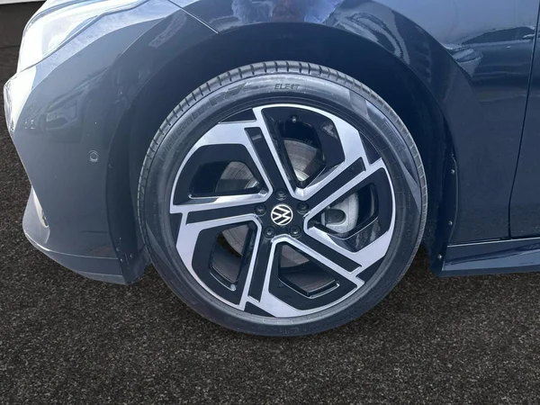VOLKSWAGEN ID.7 Tourer (2026) — foto 8 van 9