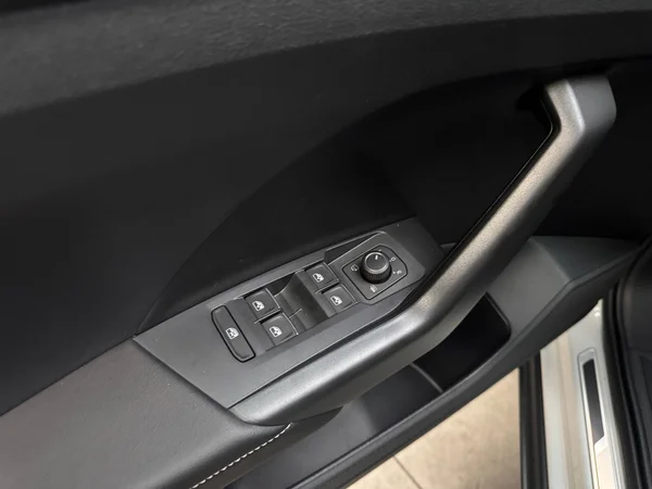VOLKSWAGEN T-Cross (2026) — foto 2 van 22