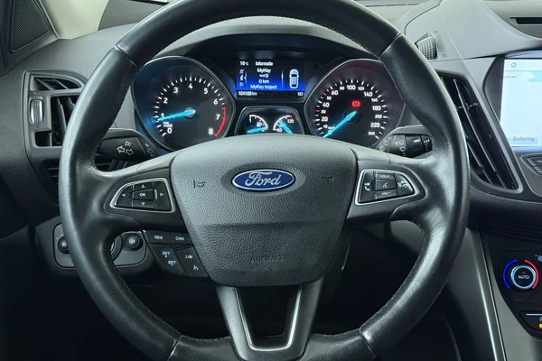 Ford Kuga (2020) — foto 2 van 23