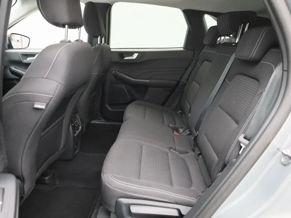 Ford Kuga (2023) — foto 3 van 31