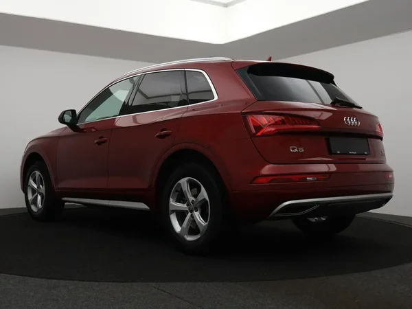 Audi Q5 (2017) — foto 26 van 28