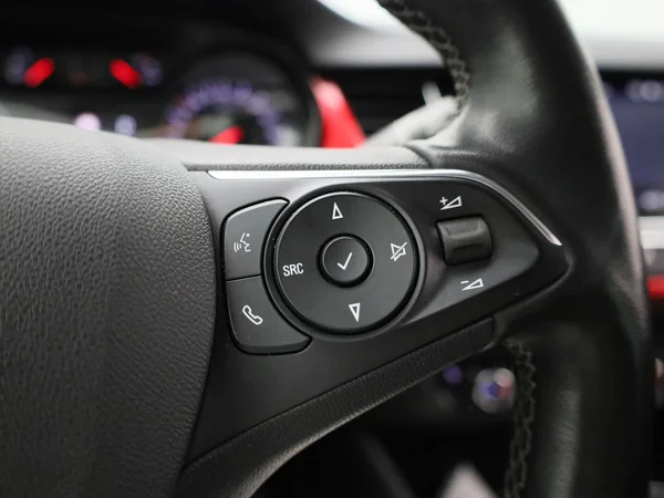 Opel Crossland (2022) — foto 10 van 35