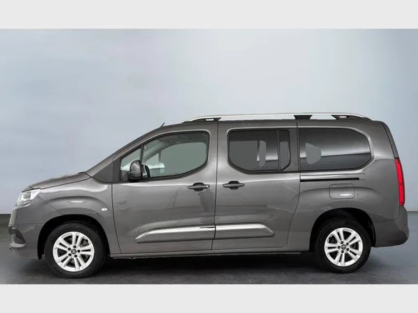 Toyota Proace City Verso Lwb (2020) — foto 22 van 24