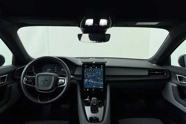 POLESTAR Polestar 2 (2023) — foto 25 van 25