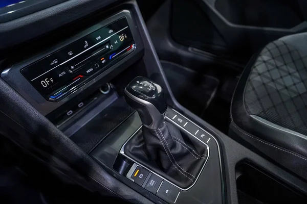 Volkswagen Tiguan (2022) — foto 15 van 47