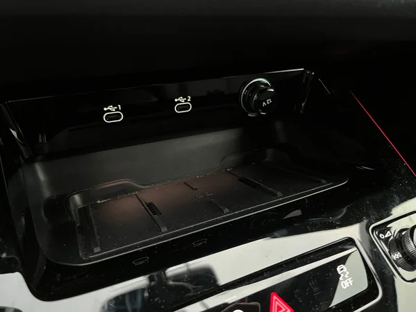 AUDI A6 Avant (2025) — foto 15 van 24