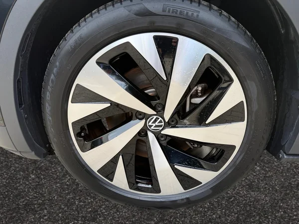 VOLKSWAGEN ID.4 (2023) — foto 16 van 23