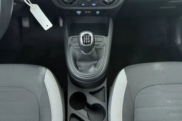 Hyundai i10 (2025) — foto 4 van 16