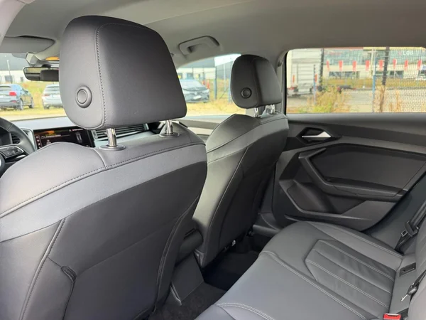 AUDI A1 Allstreet (2025) — foto 16 van 37