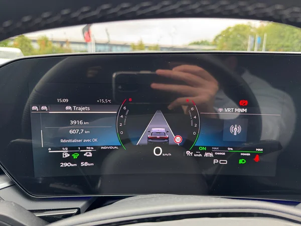 AUDI A5 Avant e-hybrid (PHEV) (2025) — foto 24 van 24