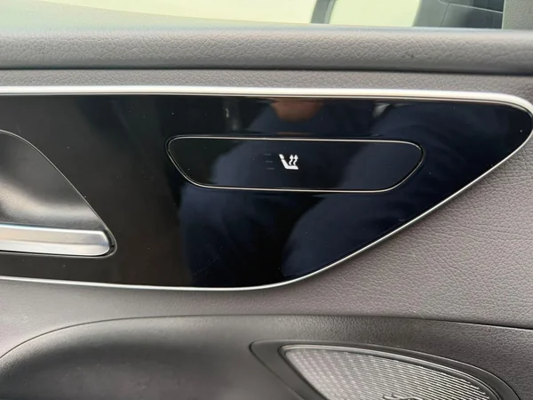 Mercedes-Benz C-Klasse (2023) — foto 10 van 18