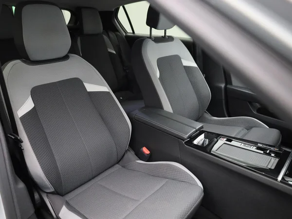 Opel Astra (2023) — foto 26 van 37