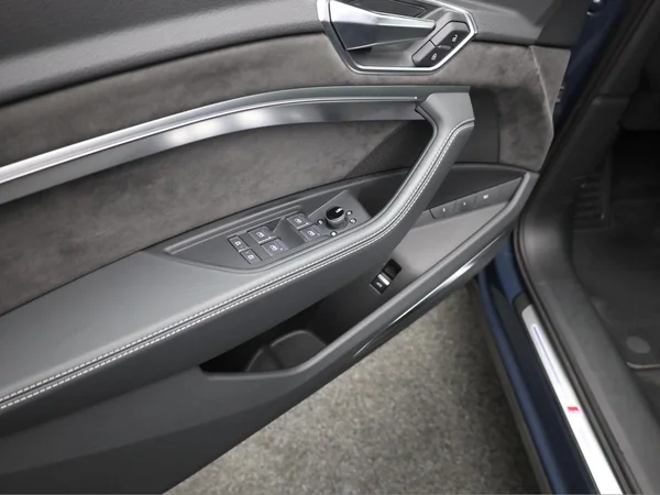 AUDI e-tron Sportback (2021) — foto 6 van 25