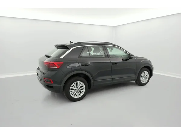 VOLKSWAGEN T-Roc (2024) — foto 13 van 36