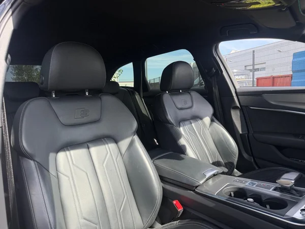 AUDI A6 Avant PHEV (2021) — foto 18 van 19