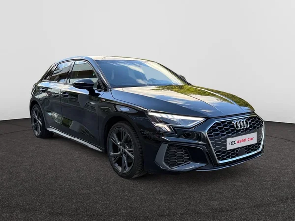 AUDI A3 Sportback (2023) — foto 15 van 15