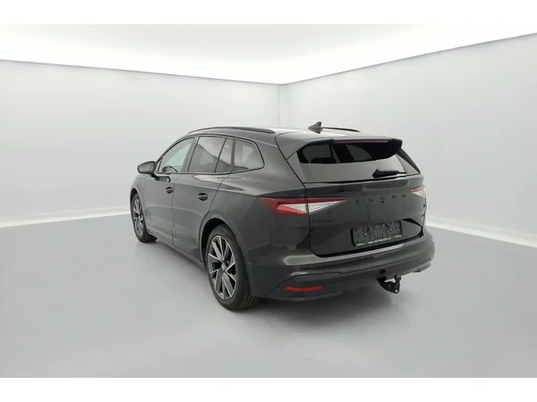 SKODA Enyaq (2022) — foto 31 van 35