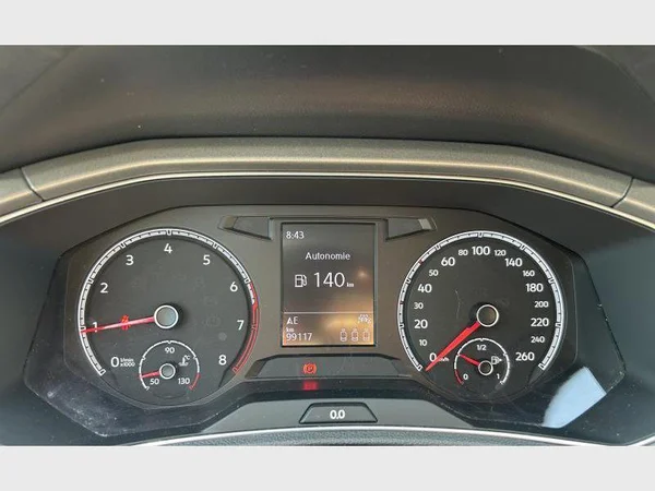 Volkswagen T-Roc (2021) — foto 7 van 28
