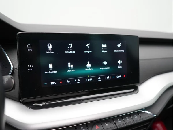 SKODA Octavia Combi (2021) — foto 16 van 41