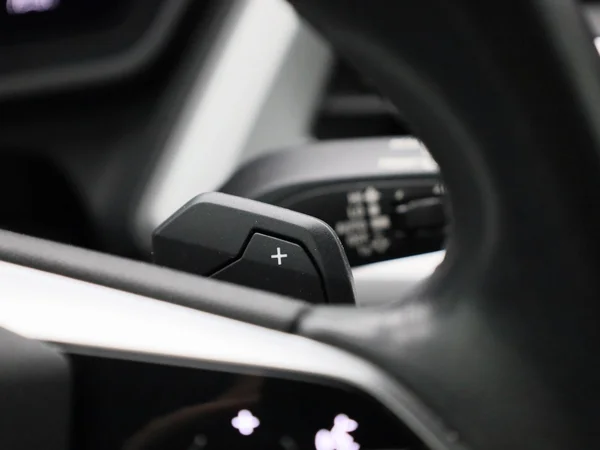 Audi Q4 e-tron (2023) — foto 27 van 43