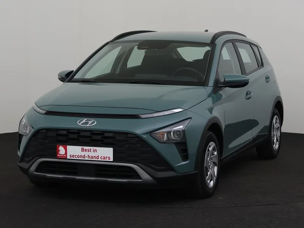 HYUNDAI Bayon (2022) — foto 1 van 25